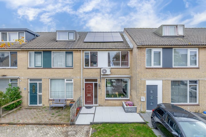 Baarsveen 124 in Spijkenisse