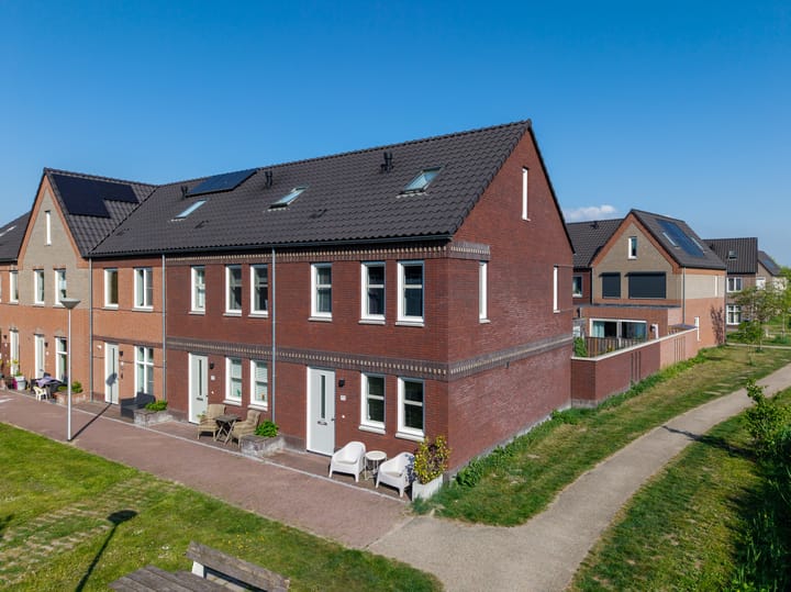 Baas en Domburgstraat 75 in Bodegraven foto