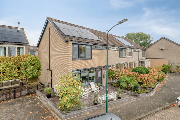 Bachlaan 16 in Bunschoten-Spakenburg