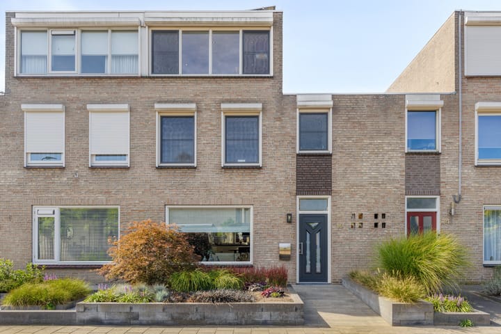 Photo of property Bachlaan 16, Heesch