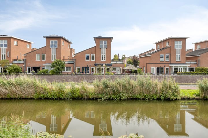 Bachlaan 20 in Oud-Beijerland