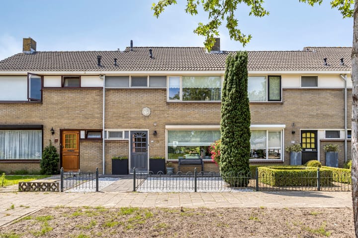 Bachlaan 25 in Terneuzen