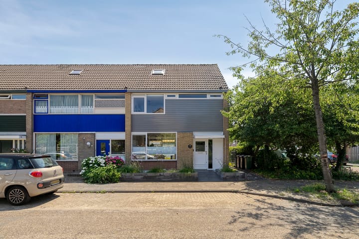 Photo of property Bachlaan 46, Naaldwijk