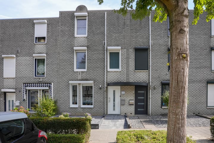Bachlaan 49 in Landgraaf photo