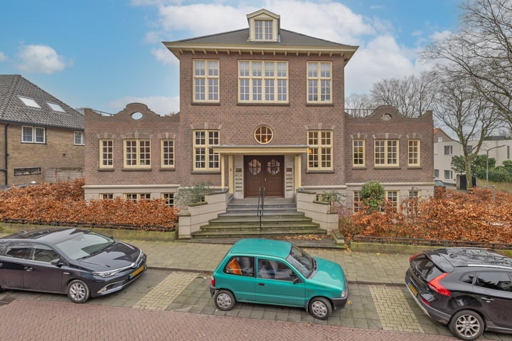 Photo of property Badhuislaan 15K, Hilversum