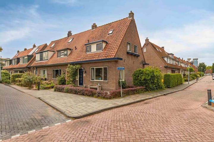 Photo of property Badhuisstraat 12, Wormer