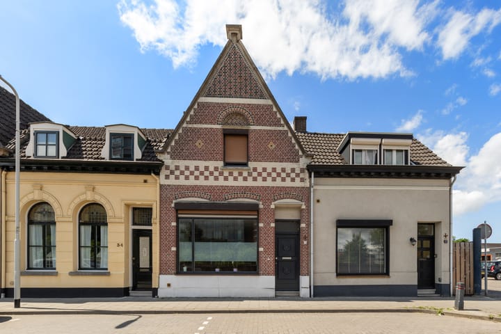 Badhuisstraat 33 in Roosendaal Foto