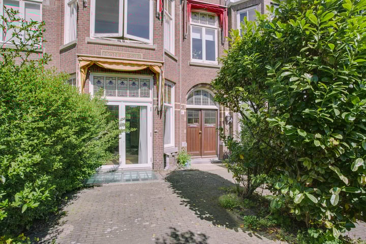Badhuisweg 18 in 's-Gravenhage Foto