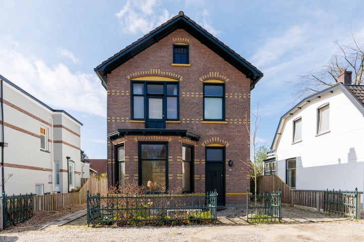 Badhuisweg 77 in Apeldoorn
