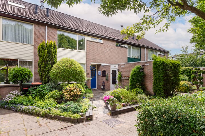 Baetenburg 53 in Heiloo
