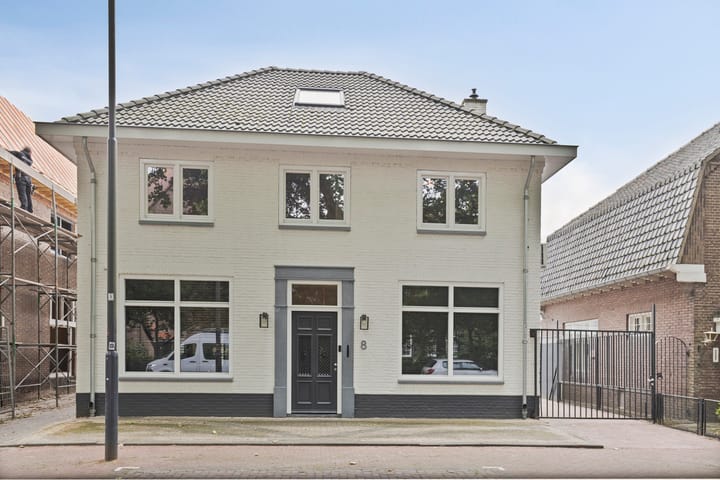 Bakelsedijk 8 in Helmond