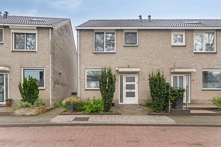 Bakema-erf 196 in Dordrecht