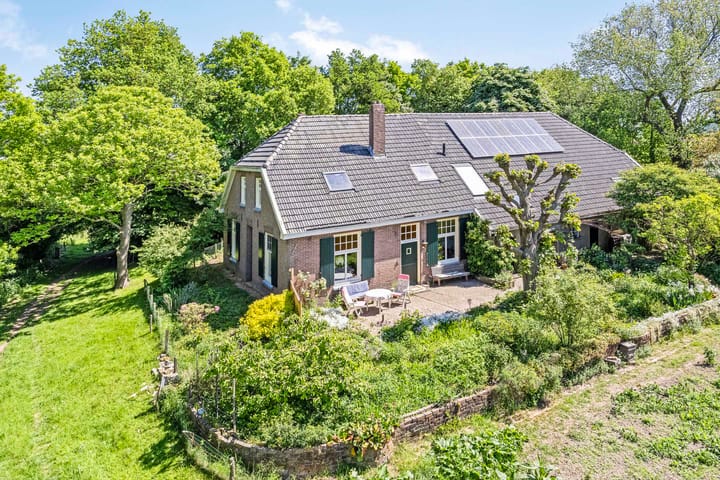 Bakerwaardseweg 7 in Bronkhorst