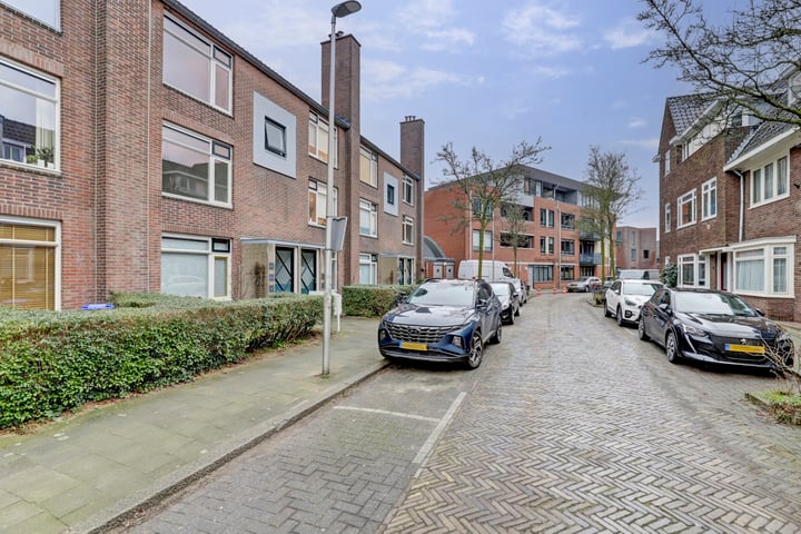 Bakhuizen van den Brinkstraat 9-BS in Utrecht