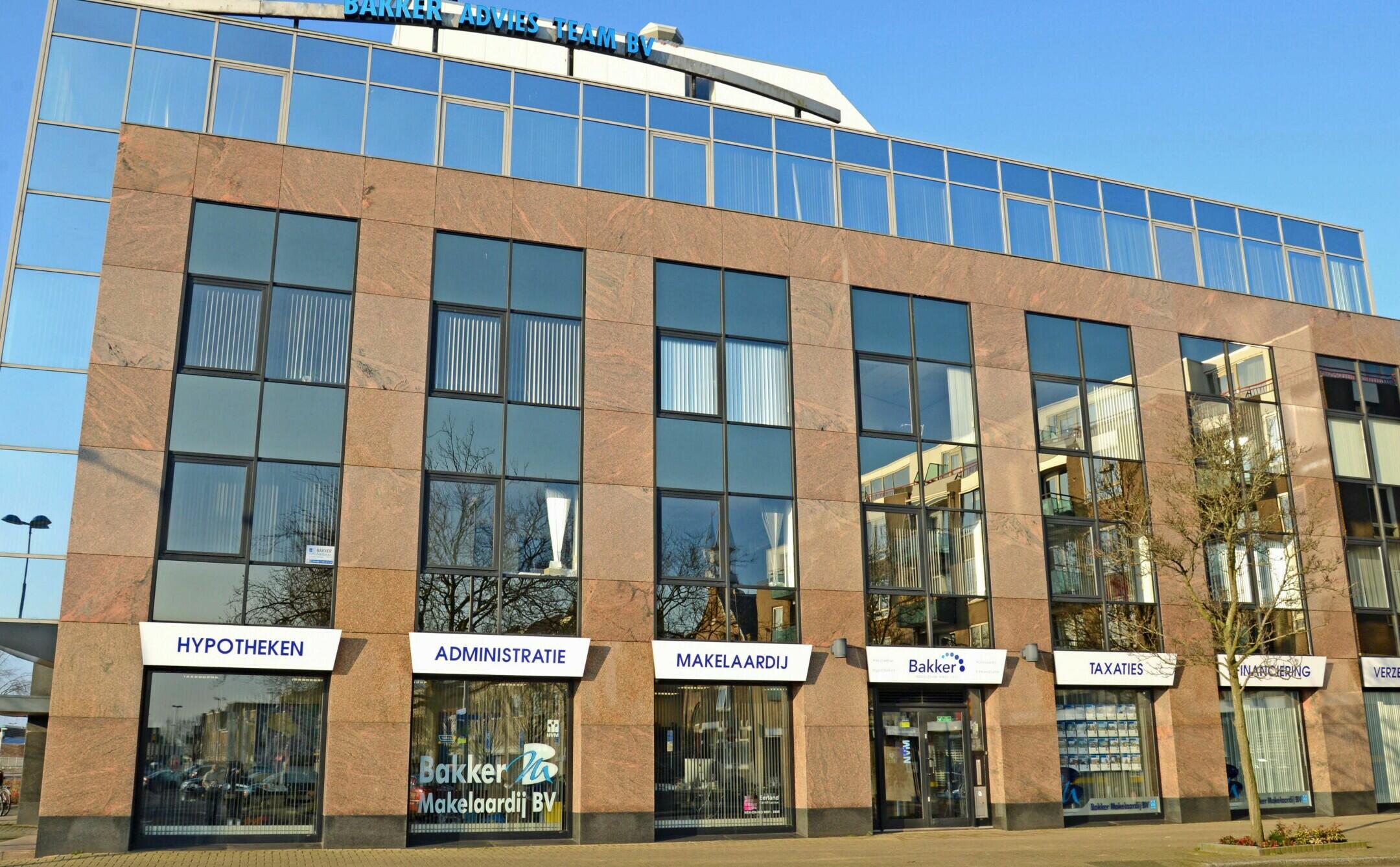 Foto van het kantoor van Bakker Makelaardij