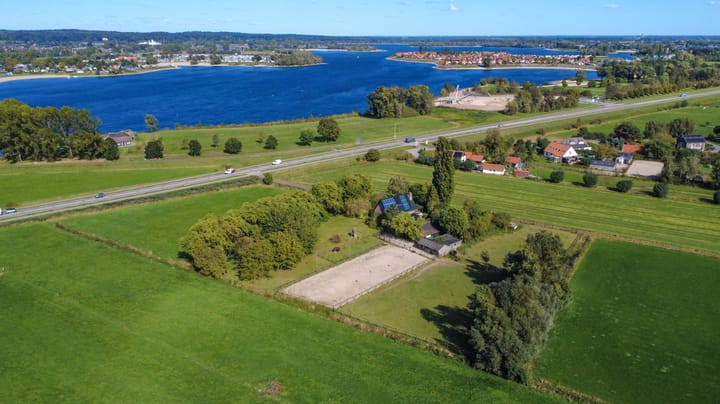 Bandijk 41 in Lathum