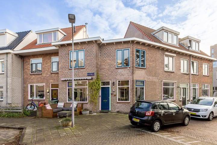 Bandoengstraat 12 in Haarlem photo
