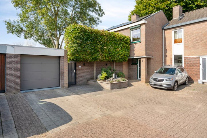 Photo of property Barbarahof 5, Born