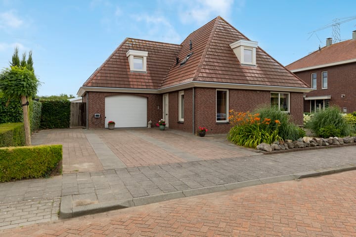 Barbarakruid 8 in Puttershoek