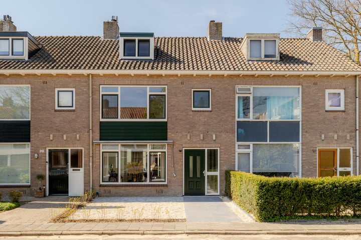 Photo of property Barbaralaan 18, Breda
