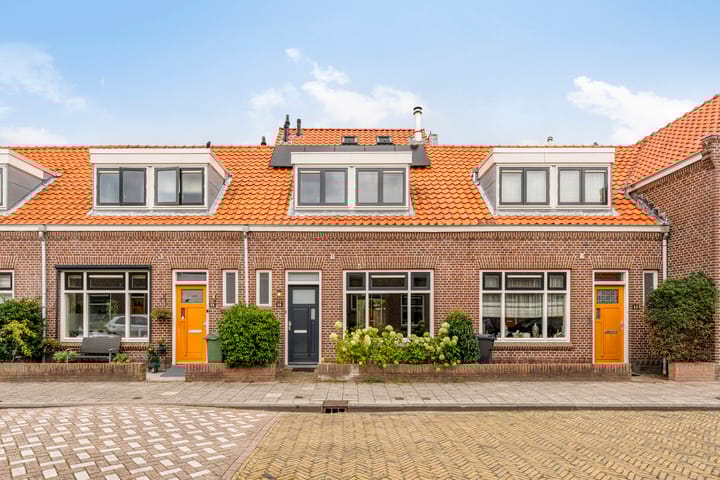 Barbarossastraat 16 in Haarlem