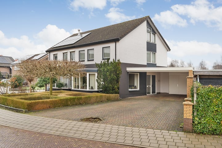 Barend Lemansstraat 15 in Vriezenveen