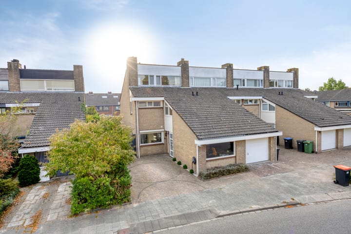 Barietdijk 106 in Roosendaal