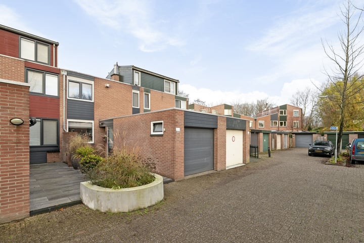 Bark 104 in Barendrecht