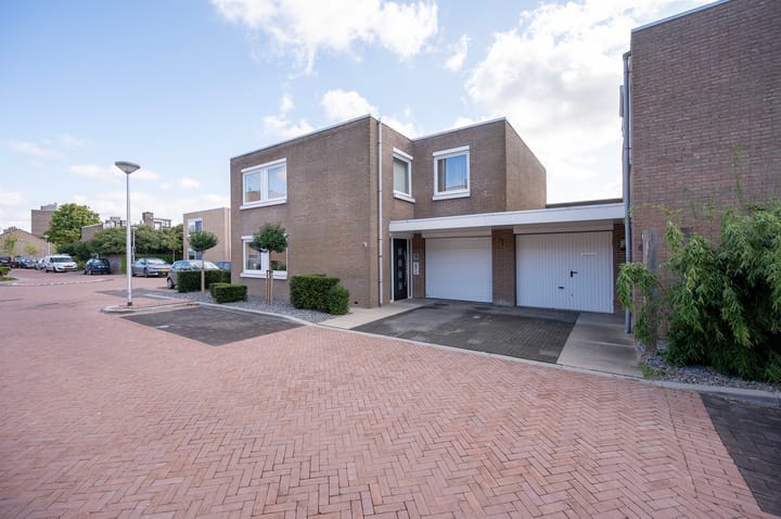 Barnsteenstraat 65 in Alphen aan den Rijn