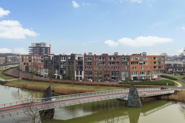 Photo of property Baron Sloetkade 287, Apeldoorn