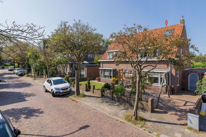 Baron Sweerts de Landas Wyborghstraat 6 in Katwijk