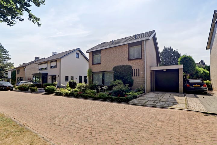 Baron van Erplaan 30 in Baarlo