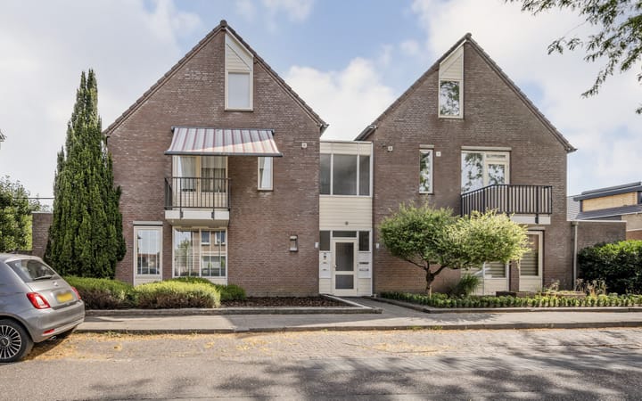 Baron van Tuyll van Serooskerkenstraat 6 in Geldrop