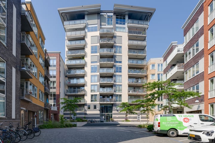Photo of property Bart van der Leckhof 100, Diemen