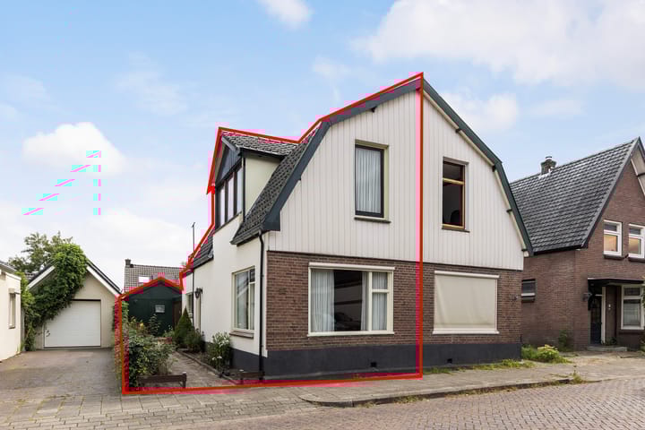 Bartelsweg 72 in Apeldoorn foto