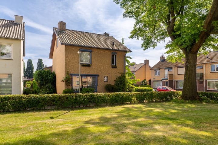 Bartholemeusstraat 38 in Born