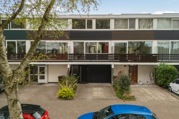 Bartokhof 27 in Alphen aan den Rijn