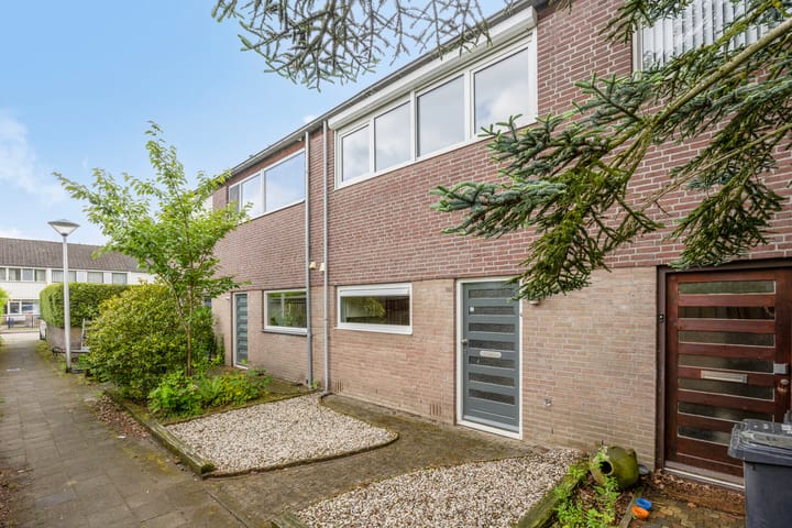 Basstraat 108 in Helmond Foto