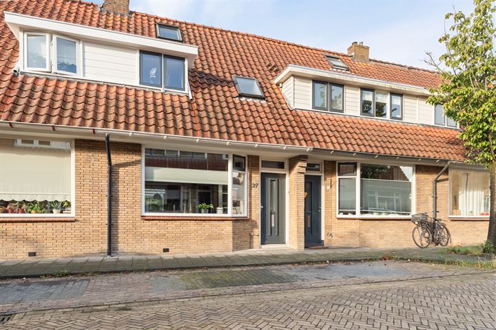 Bavinckstraat 27 in Kampen