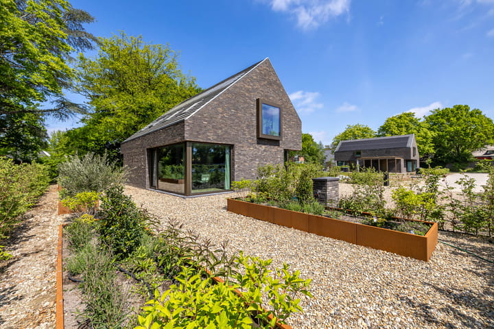 Photo of property Beatrixlaan 21, Haren Gn
