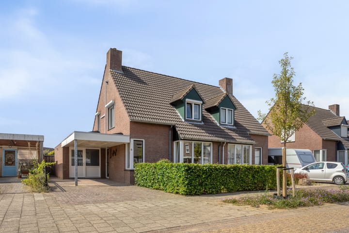 Beatrixlaan 6 in Maasbracht