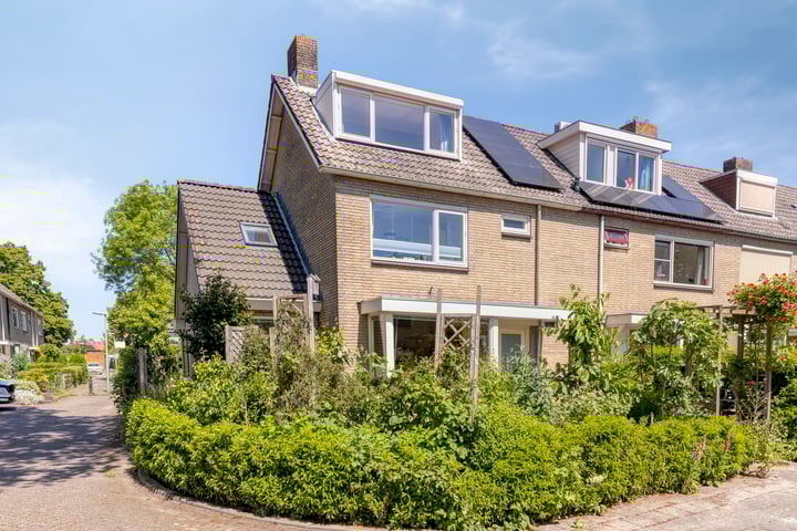 Beatrixlaan 8 in Hoevelaken foto