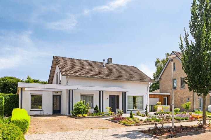 Beatrixlaan 9 in Someren