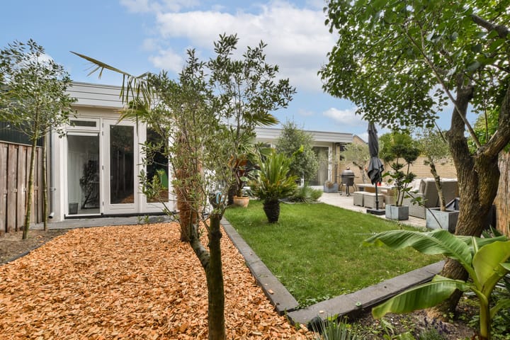 Photo of property Beatrixplantsoen 15, Zandvoort