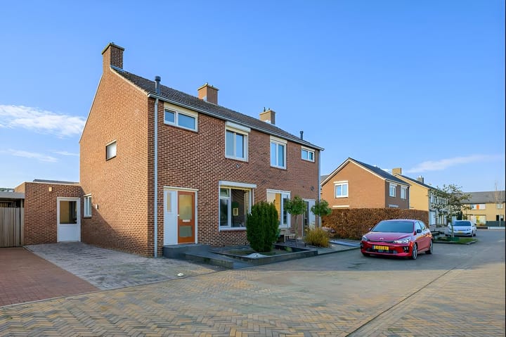 Beatrixstraat 10 in Afferden L foto