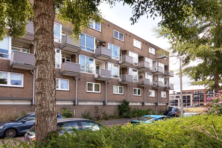 Beatrixstraat 14 in Halfweg