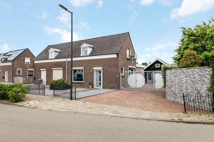 Photo of property Beatrixstraat 14, Hellouw