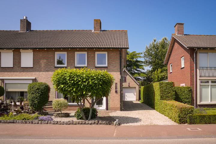 Photo of property Beatrixstraat 50, Beneden-Leeuwen