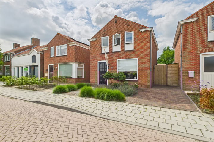 Photo of property Beatrixstraat 6, Kloosterzande