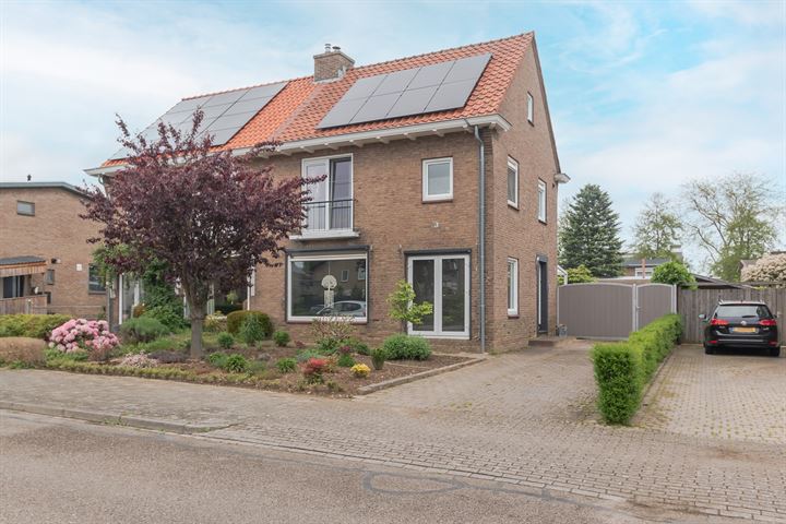 Beatrixstraat 9 in Beek